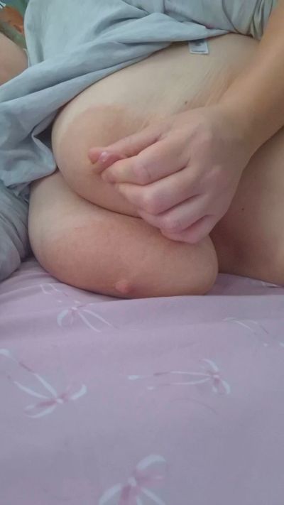 WelshGirl84 live cam on Cam4