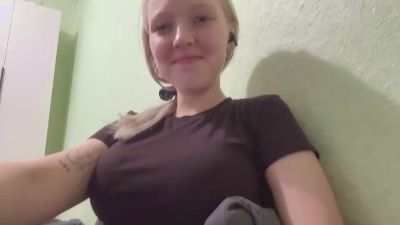 WendieEdnilao live cam on Cam4