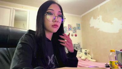 WenonaBouza live cam on Cam4