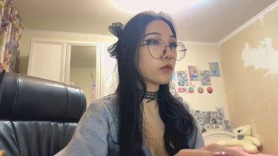 WenonaBouza live cam on Cam4