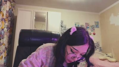 WenonaBouza live cam on Cam4