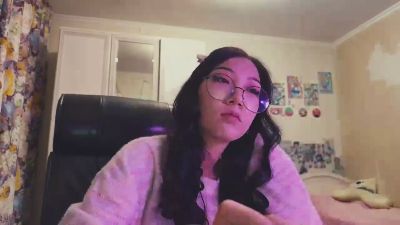 WenonaBouza live cam on Cam4