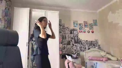 WenonaBouza live cam on Cam4