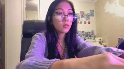 WenonaBouza live cam on Cam4