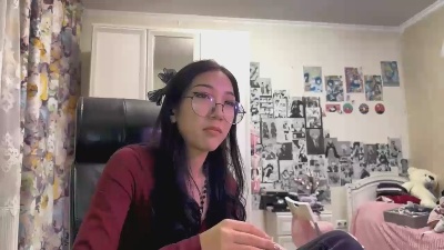 WenonaBouza live cam on Cam4