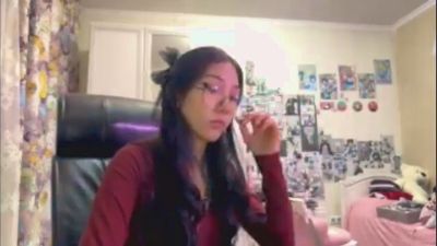 WenonaBouza live cam on Cam4