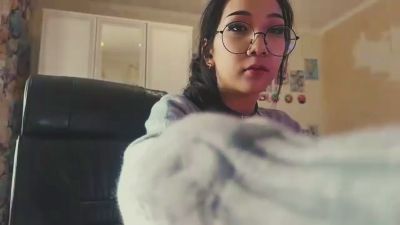 WenonaBouza live cam on Cam4