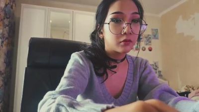 WenonaBouza live cam on Cam4