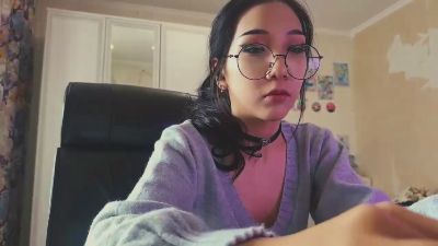 WenonaBouza live cam on Cam4
