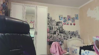 WenonaBouza live cam on Cam4