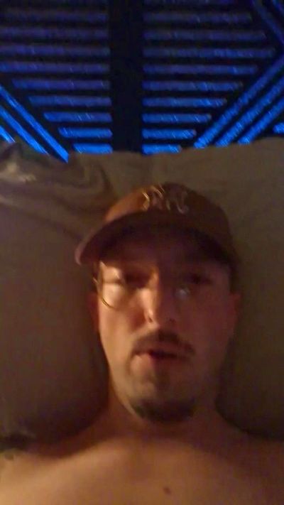 Wessecret live cam on Cam4