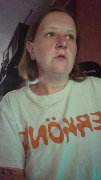 WetGerman live cam on Cam4