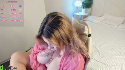 WetLuna1 live cam on Cam4
