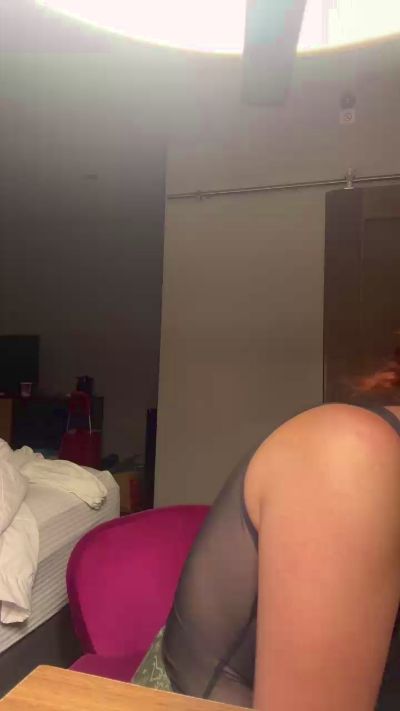 Wetdreamsonly live cam on Cam4