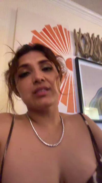 Wetdreamsonly live cam on Cam4