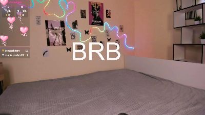 WhimsyFeral live cam on Cam4