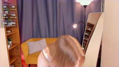 WhimsyFeral live cam on Cam4