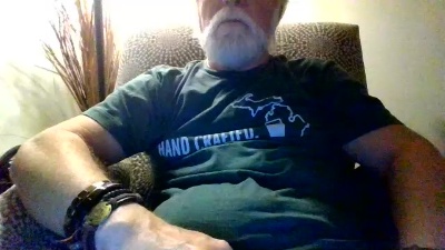 Whitehairdude live cam on Cam4