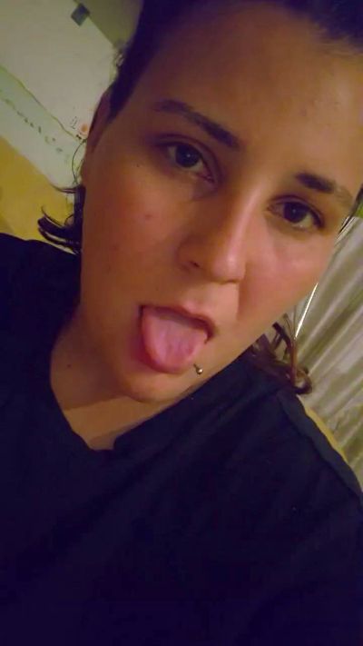 Whitepussysabry live cam on Cam4