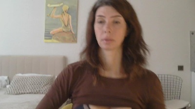 Whitequeen88 live cam on Cam4