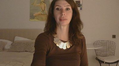 Whitequeen88 live cam on Cam4