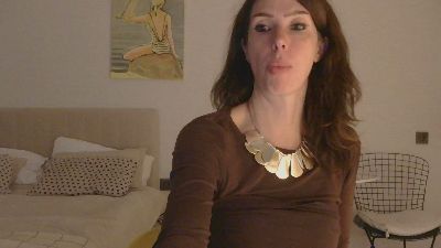 Whitequeen88 live cam on Cam4