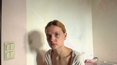 WhitneyKuch live cam on Cam4