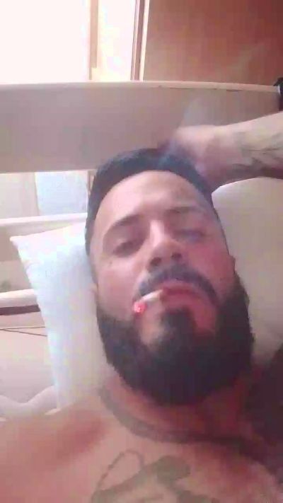 Wiilliii live cam on Cam4