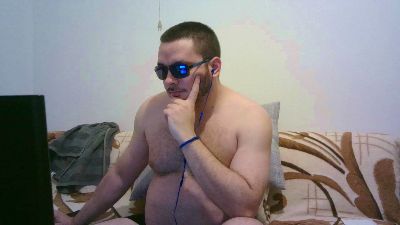WildBoar_69 live cam on Cam4