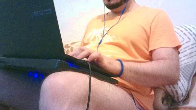 WildBoar_69 live cam on Cam4