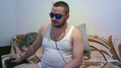WildBoar_69 live cam on Cam4