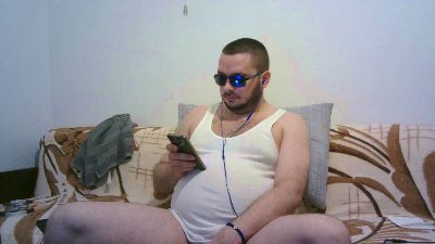 WildBoar_69 live cam on Cam4