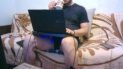 WildBoar_69 live cam on Cam4