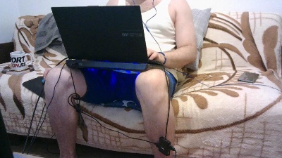 WildBoar_69 live cam on Cam4