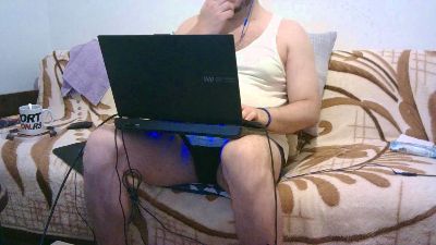 WildBoar_69 live cam on Cam4