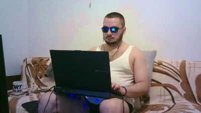 WildBoar_69 live cam on Cam4