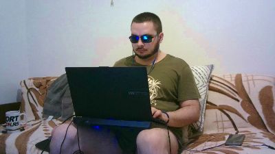 WildBoar_69 live cam on Cam4