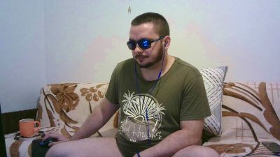 WildBoar_69 live cam on Cam4