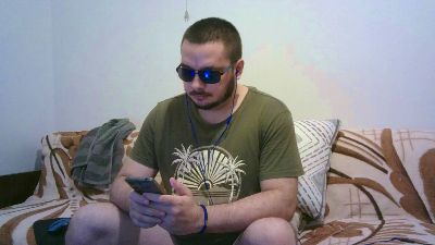 WildBoar_69 live cam on Cam4