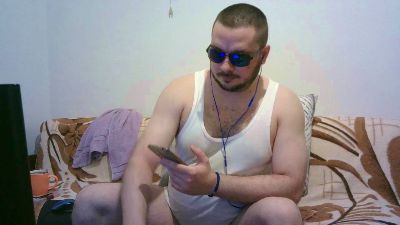 WildBoar_69 live cam on Cam4