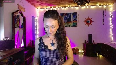 WildCherry87 live cam on Cam4