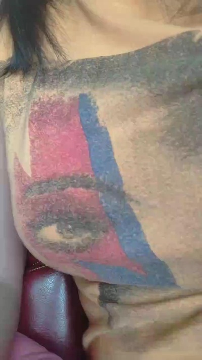 WildLady live cam on Cam4