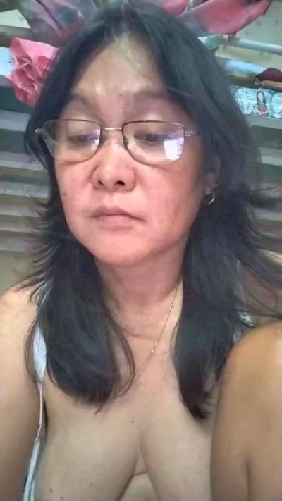 WildLady live cam on Cam4