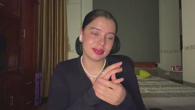 WildaJabour live cam on Cam4