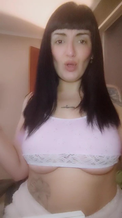 Wildrousse live cam on Cam4