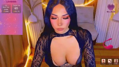 Wildtiffany live cam on Cam4