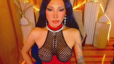 Wildtiffany live cam on Cam4