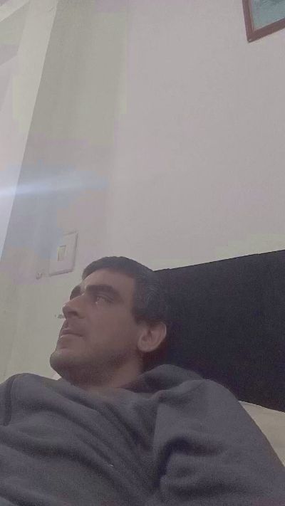 Wilgtsantos live cam on Cam4