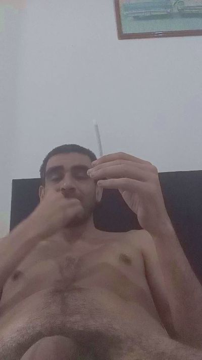 Wilgtsantos live cam on Cam4