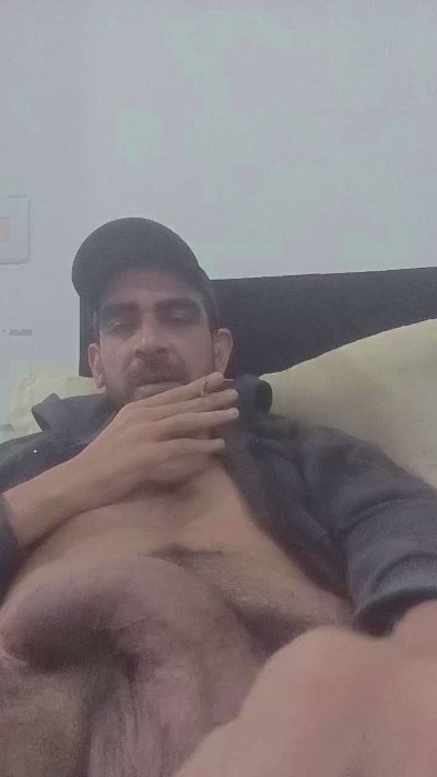 Wilgtsantos live cam on Cam4